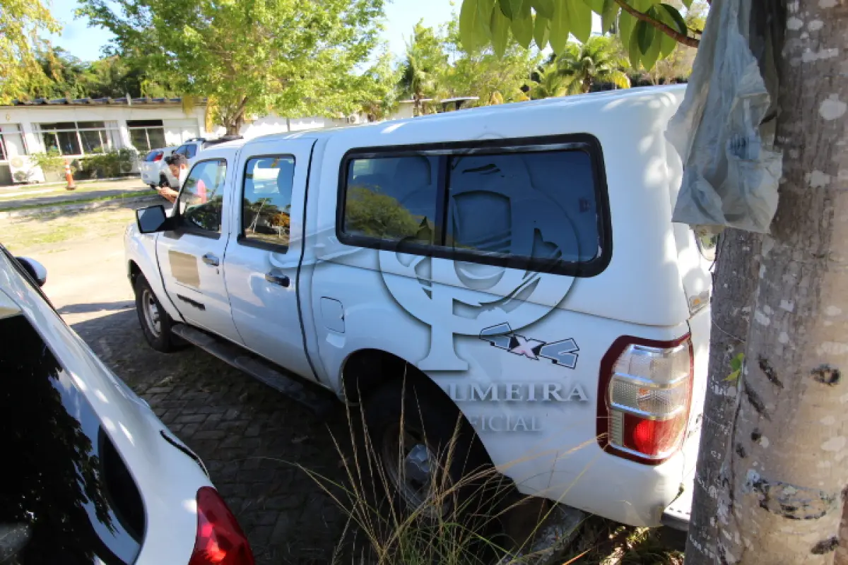 LOTE 004 - VEÍCULO: MARCA/MODELO: I/FORD RANGER XL 13P; FAB/MOD: 2011/2012; PLACA: NZM5421; CHASSI: 8AFER13P4CJ473899