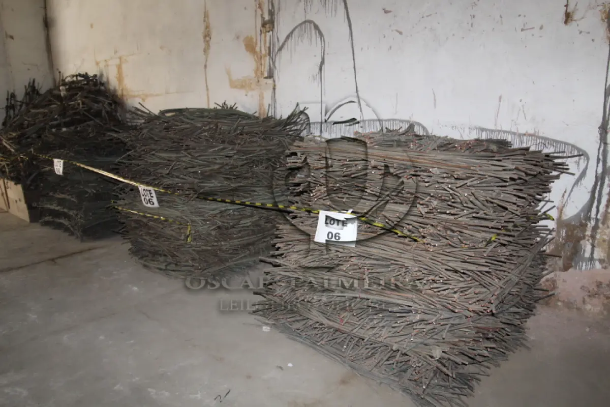 LOTE 006 - DIVERSOS MATERIAIS DE COBRE COMPOSTO DE: CABOS MENSAGEIROS, FIOS DE COBRE, FIOS DE CONTATO