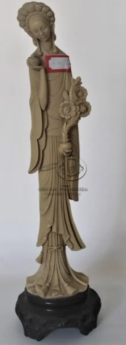 LOTE 045 - PEÇA DE DECORAÇÃO