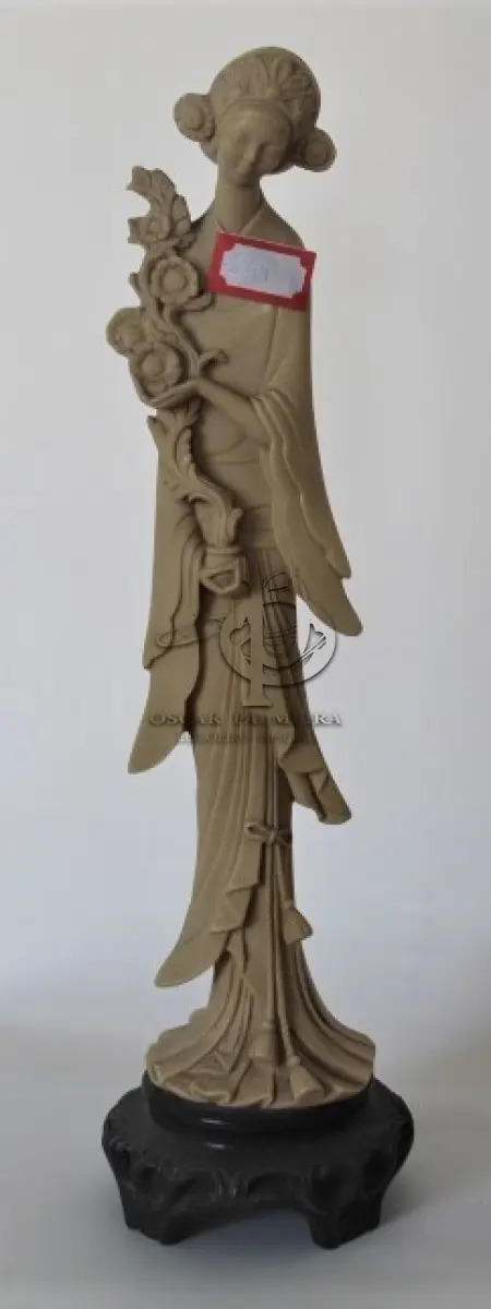 LOTE 044 - PEÇA DE DECORAÇÃO