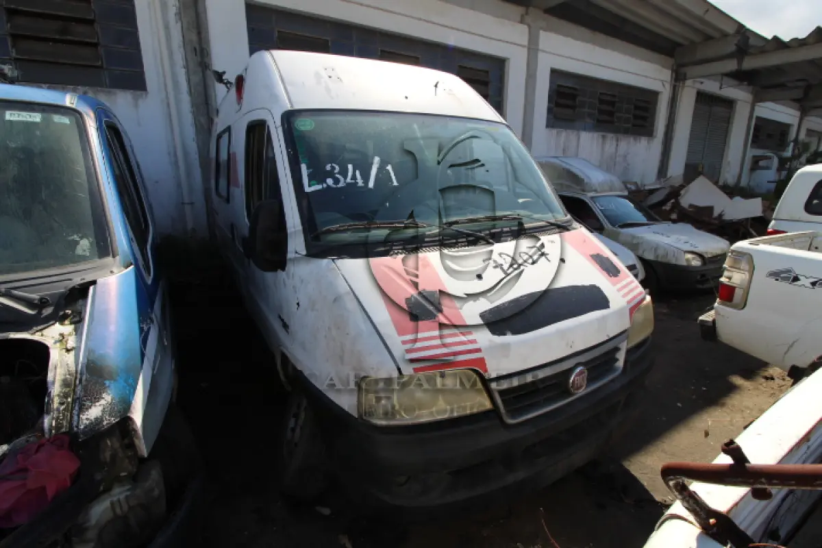 LOTE 034 - SUCATA DE VEÍCULOS:    RANGER XL 13P, CHASSI 8AFER13P19J210889 (MOTOR SEM CONDIÇÃO DE UTILIZAÇÃO)    DUCATO MC RONTAN AMB, CHASSI 93W245G34B2057207