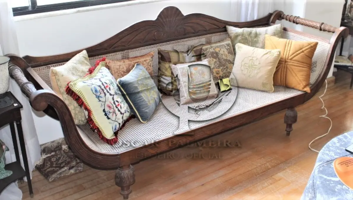 LOTE 069 - SOFÁ