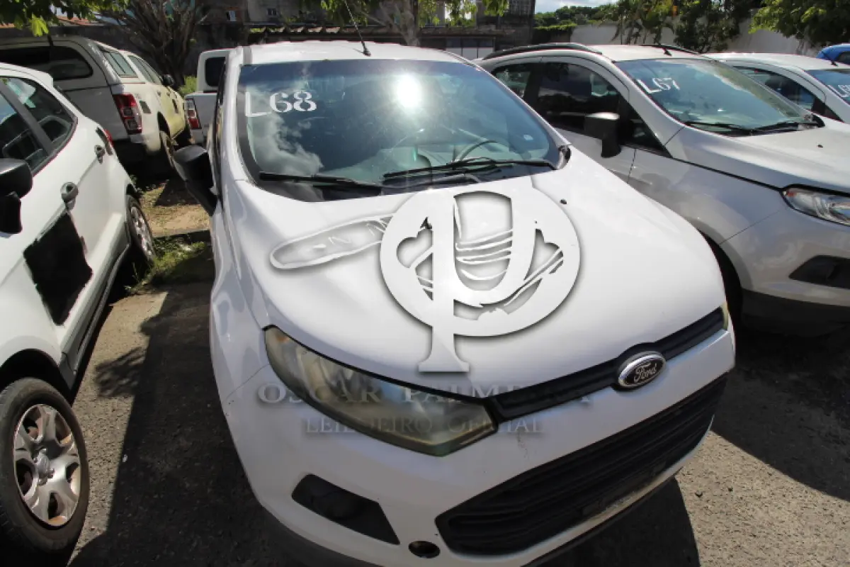 LOTE 068 - VEÍCULO; MARCA/MODELO: FORD/ECOSPORT S 1.6 FAB/MOD: 2012/2013 PLACA: OKS8670 CHASSI: 9BFZB55P1D8764828