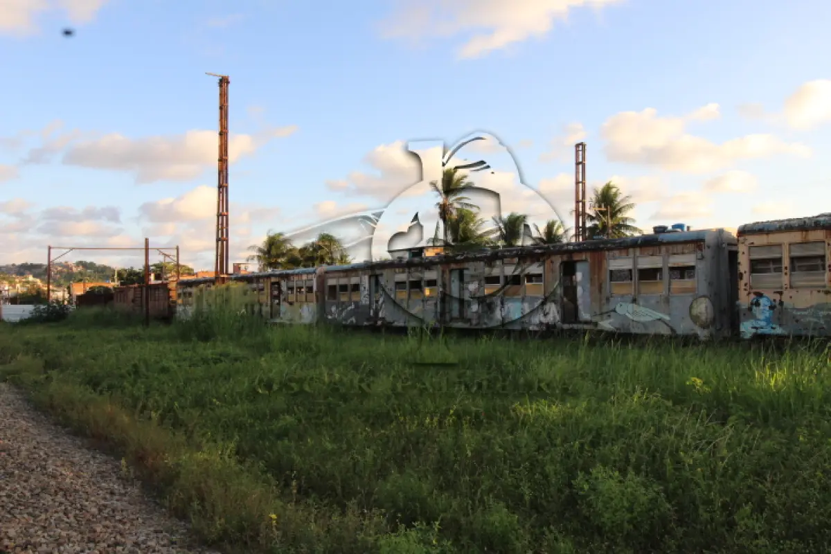 LOTE 001 - DIVERSOS MATERIAIS DE FERRO COMPOSTO DE:  04 VAGÕES DE TREM PARA PASSAGEIROS