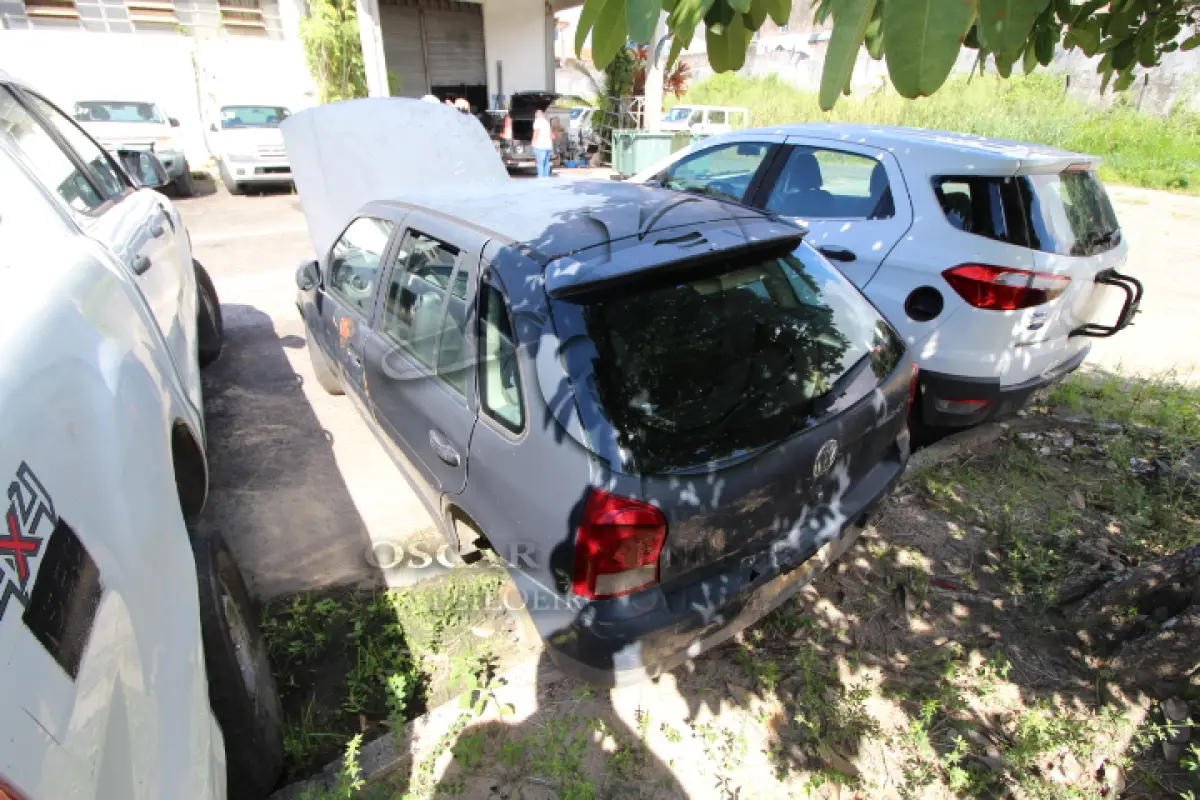 LOTE 074 - VEÍCULO; MARCA/MODELO: VW/GOL 1.6 POWER FAB/MOD: 2008/2008 PLACA: JRF1639 CHASSI: 9BWCB05WX8T181127