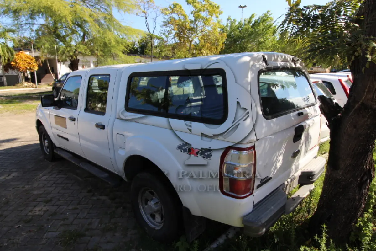 LOTE 011 - VEÍCULO: MARCA/MODELO: I/FORD RANGER XL 13P; FAB/MOD: 2011/2012; PLACA: NZM7677; CHASSI: 8AFER13P2CJ473898