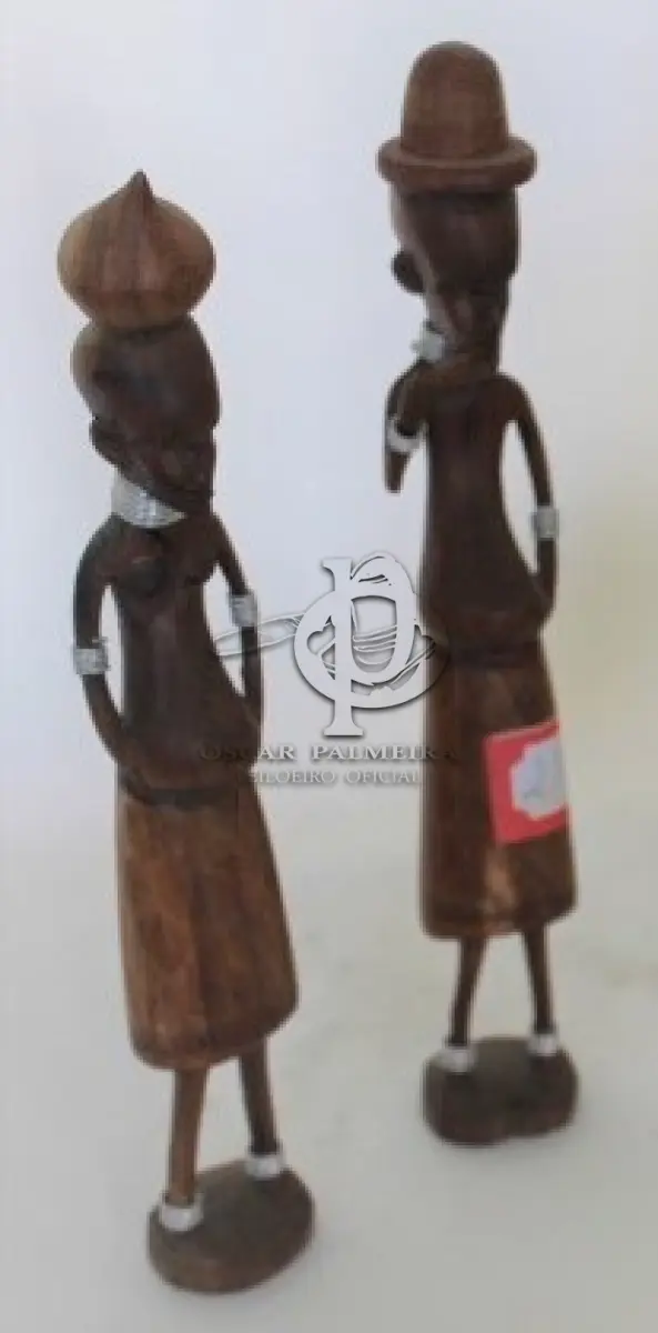 LOTE 055 - ESCULTURA