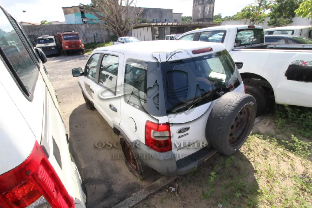 LOTE 051 - VEÍCULO; MARCA/MODELO: FORD/ECOSPORT XL 1.6FLEX FAB/MOD: 2008/2009 PLACA: JRX5417 CHASSI: 9BFZE55P598506536