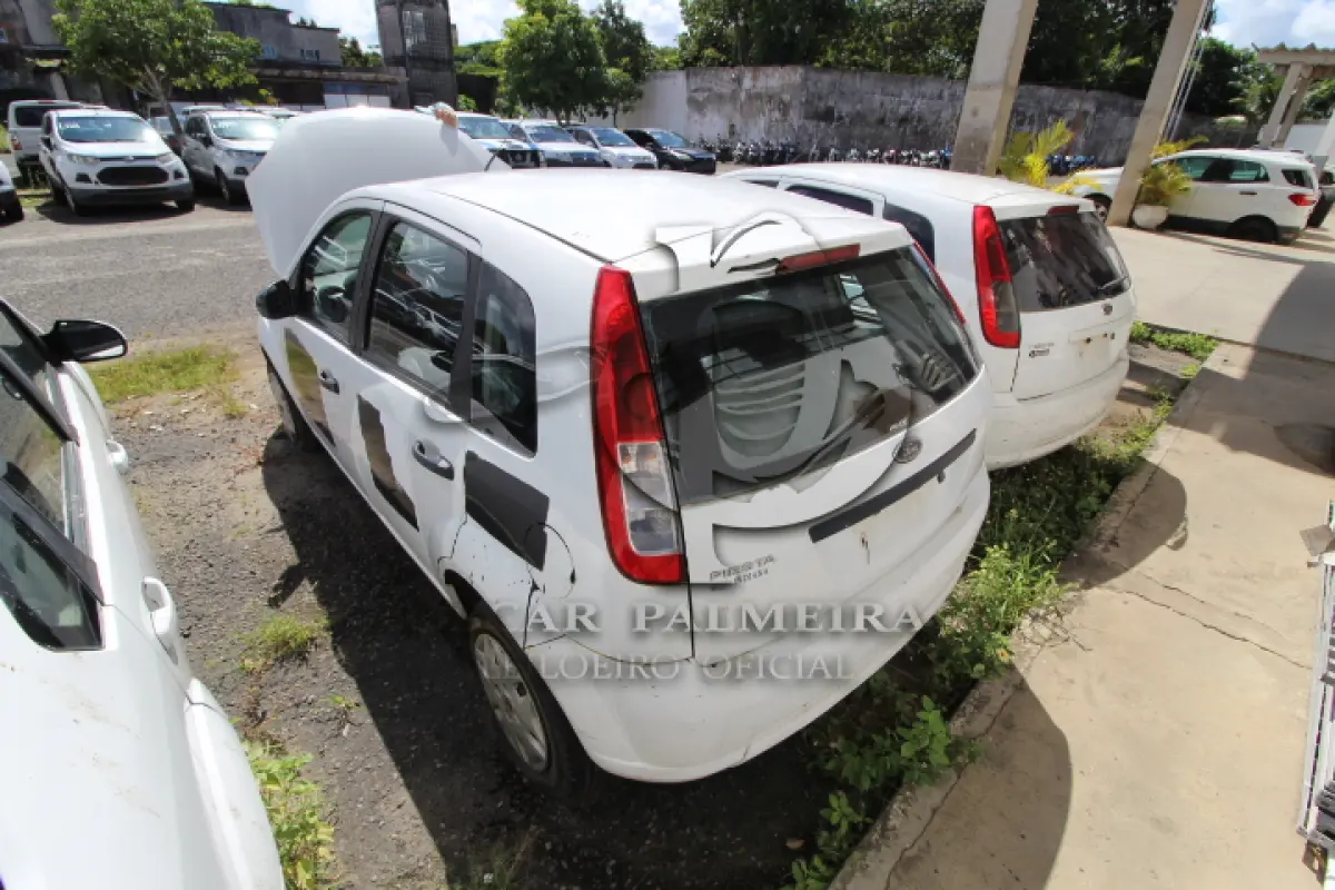 LOTE 082 - VEÍCULO; MARCA/MODELO: FORD/FIESTA FLEX FAB/MOD: 2008/2009 PLACA: JRX9498 CHASSI: 9BFZF55AX98357002