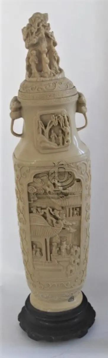 LOTE 136 - PEÇA DE DECORAÇÃO