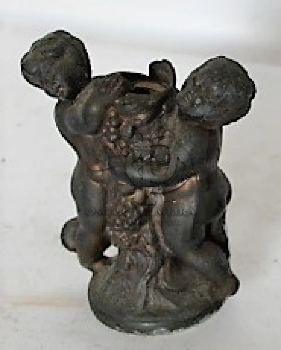 LOTE 283 - ESCULTURA