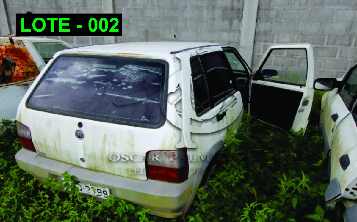 LOTE 002 - VEÍCULO - FIAT UNO WAY, 2011/2011, ALCOOL/GASOLINA (DÉBITO POR CONTA DO ARREMATANTE R$ 85,13).