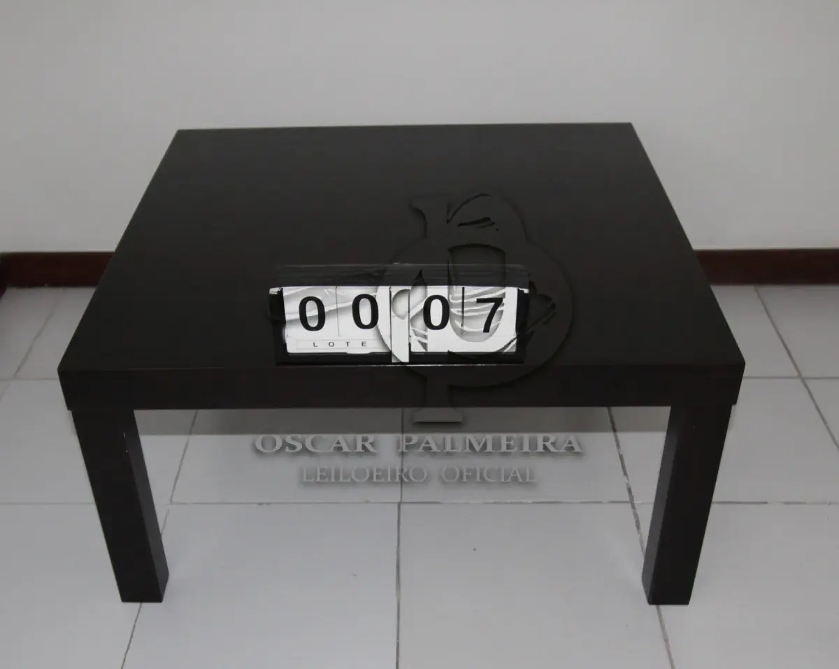 LOTE 007 - LOTE - 0007 - MESA DE CANTO QUADRADA