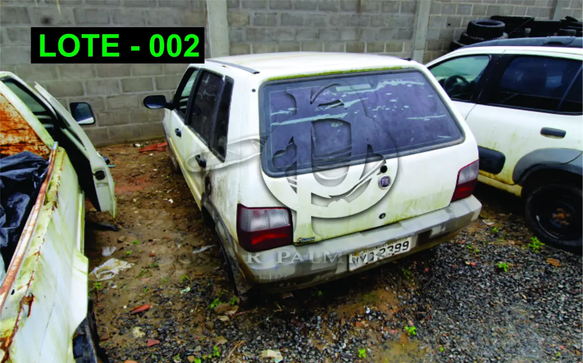 LOTE 002 - VEÍCULO - FIAT UNO WAY, 2011/2011, ALCOOL/GASOLINA (DÉBITO POR CONTA DO ARREMATANTE R$ 85,13).