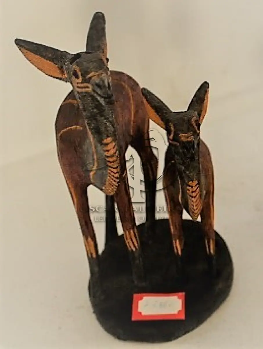 LOTE 286 - ESCULTURA