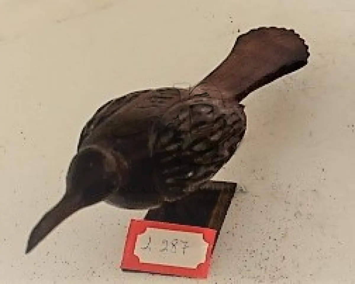 LOTE 287 - ESCULTURA