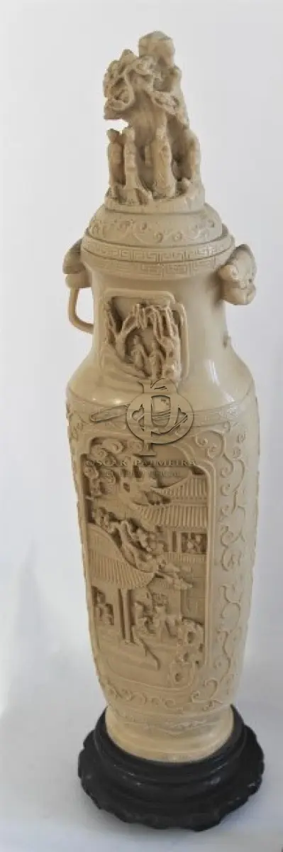 LOTE 137 - PEÇA DE DECORAÇÃO