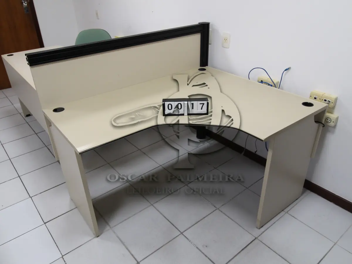 LOTE 017 - LOTE - 0017 - MESA EM L ESTAÇÃO DE TRABALHO CONJ. 2 PÇS.