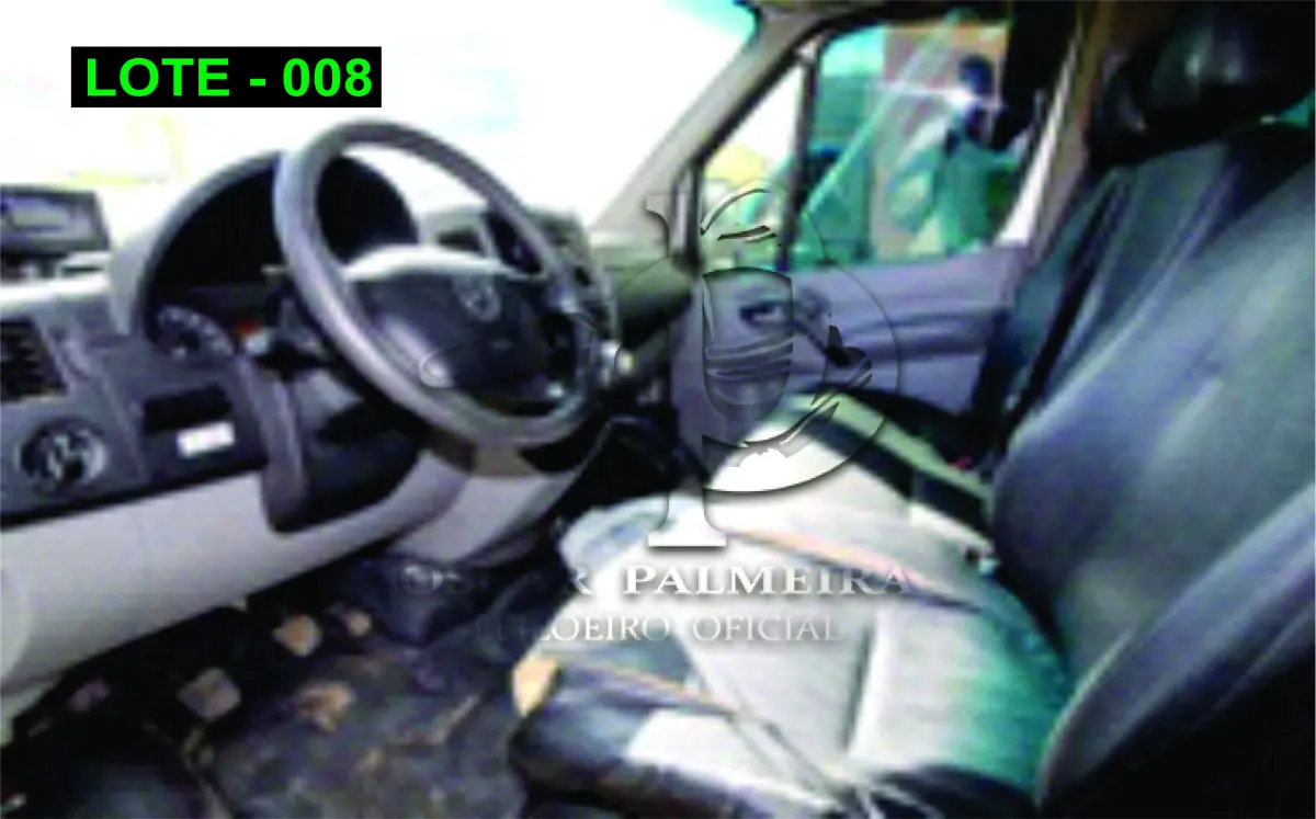 LOTE 008 - VEÍCULO - MERCEDES-BENS SPRINTER, 2014/2014, DIESEL, DÉBITO POR CONTA DO ARREMATANTE R$ 10.340,19.