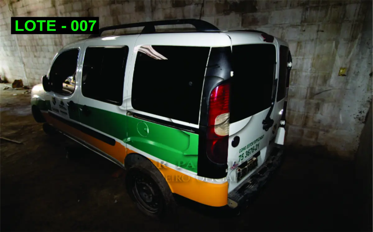 LOTE 007 - VEÍCULO - FIAT DOBLÓ ATTRACTIVE 1.4, 2015/2016, ALCOOL/GASOLINA, DÉBITO POR CONTA DO ARREMATANTE R$ 3.971,04.