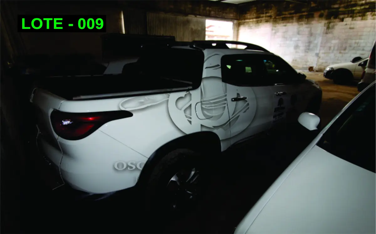 LOTE 009 - VEÍCULO - FIAT TORO VOLCANO 4x4, 2016/2017, DIESEL, DÉBITO POR CONTA DO ARREMATANTE R$ 780,94.