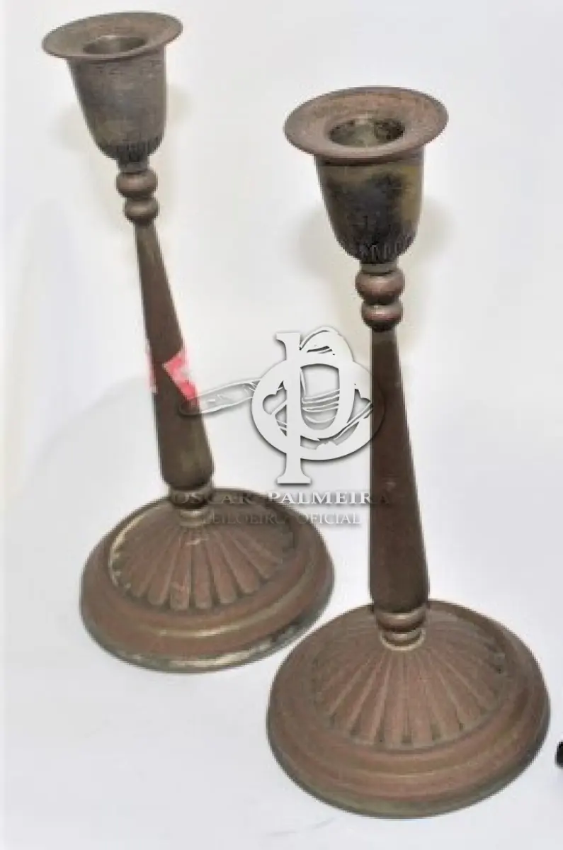 LOTE 128 - CASTIÇAL