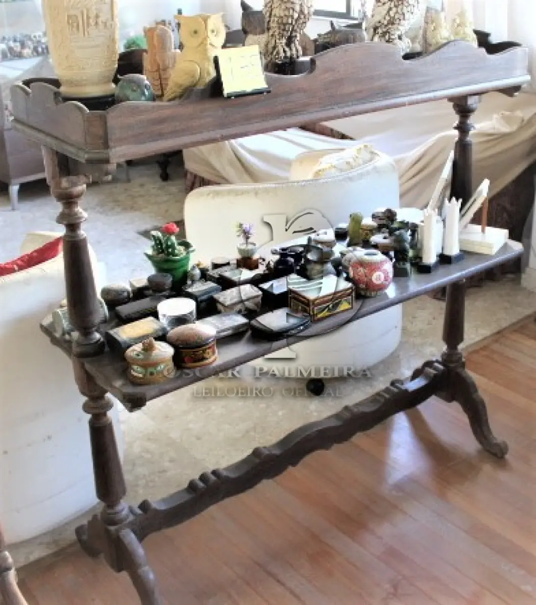 LOTE 135 - PRATELEIRA DIVISÓRIA