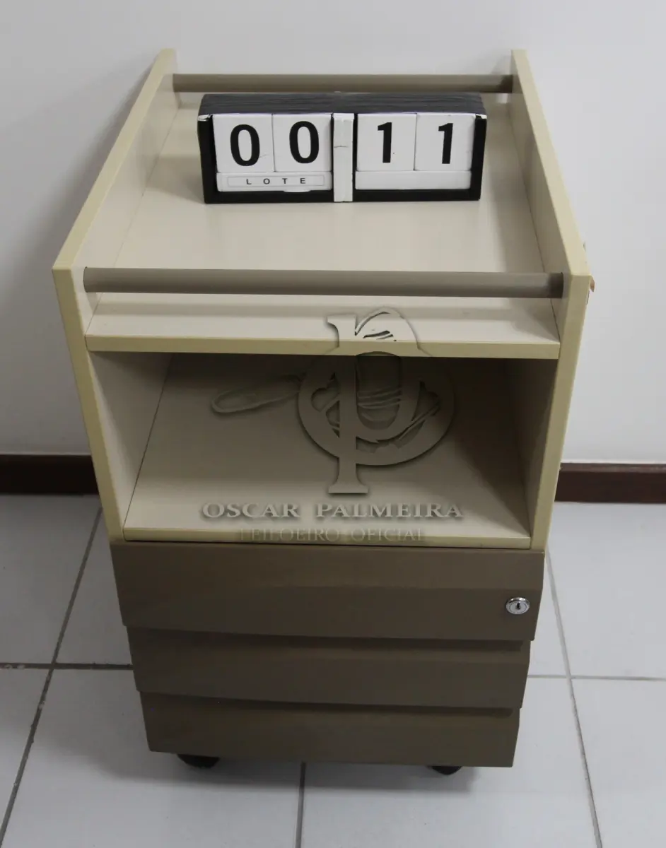 LOTE 011 - LOTE - 0011 - GAVETEIRO 3 GAVETAS