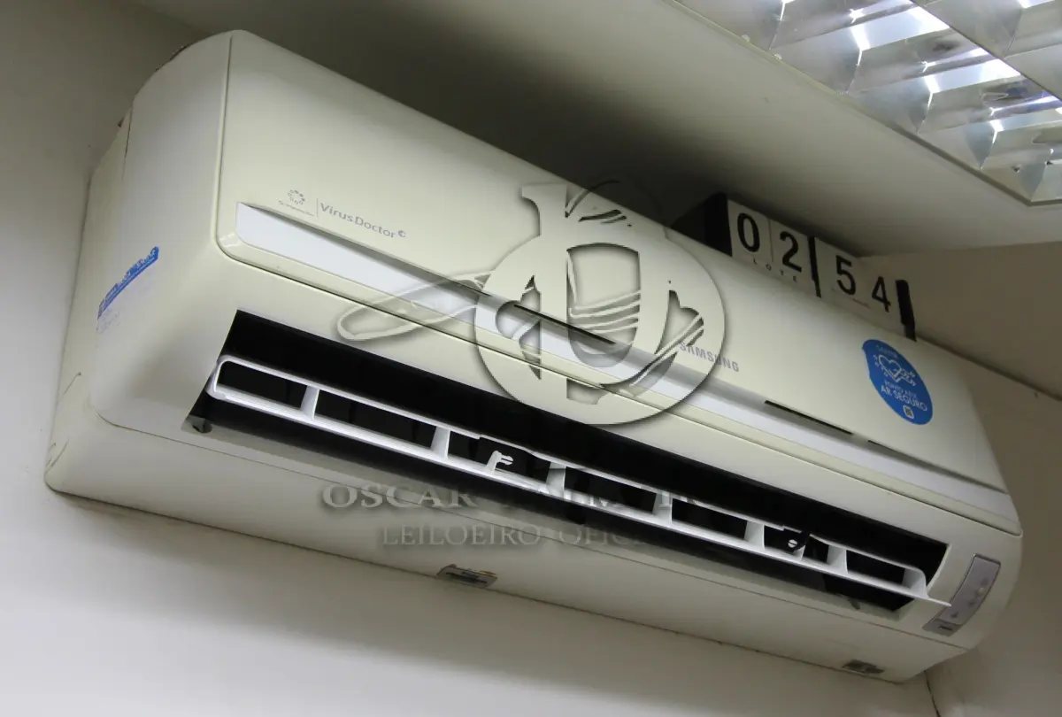 LOTE 254 - LOTE - 0254 - AR CONDICIONADO 12.000 BTU'S