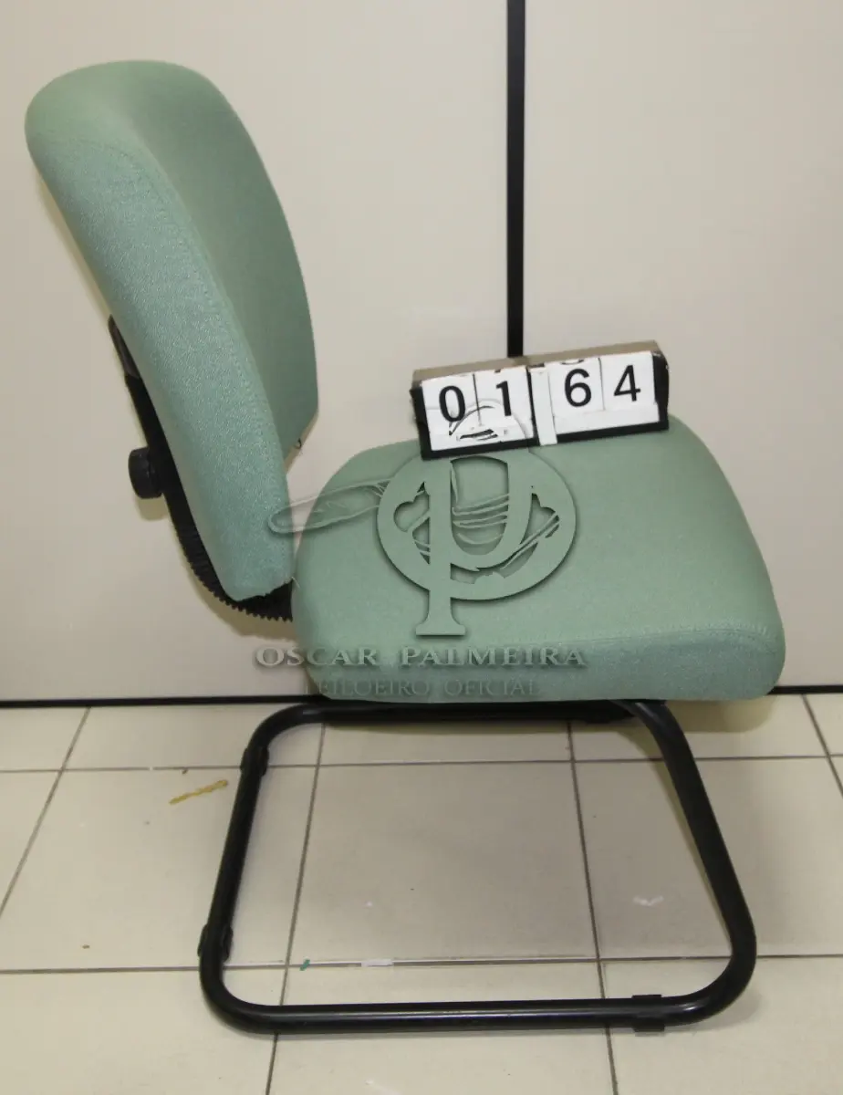 LOTE 164 - LOTE - 0164 - CADEIRA DIRETOR FIXA S/ BRAÇO