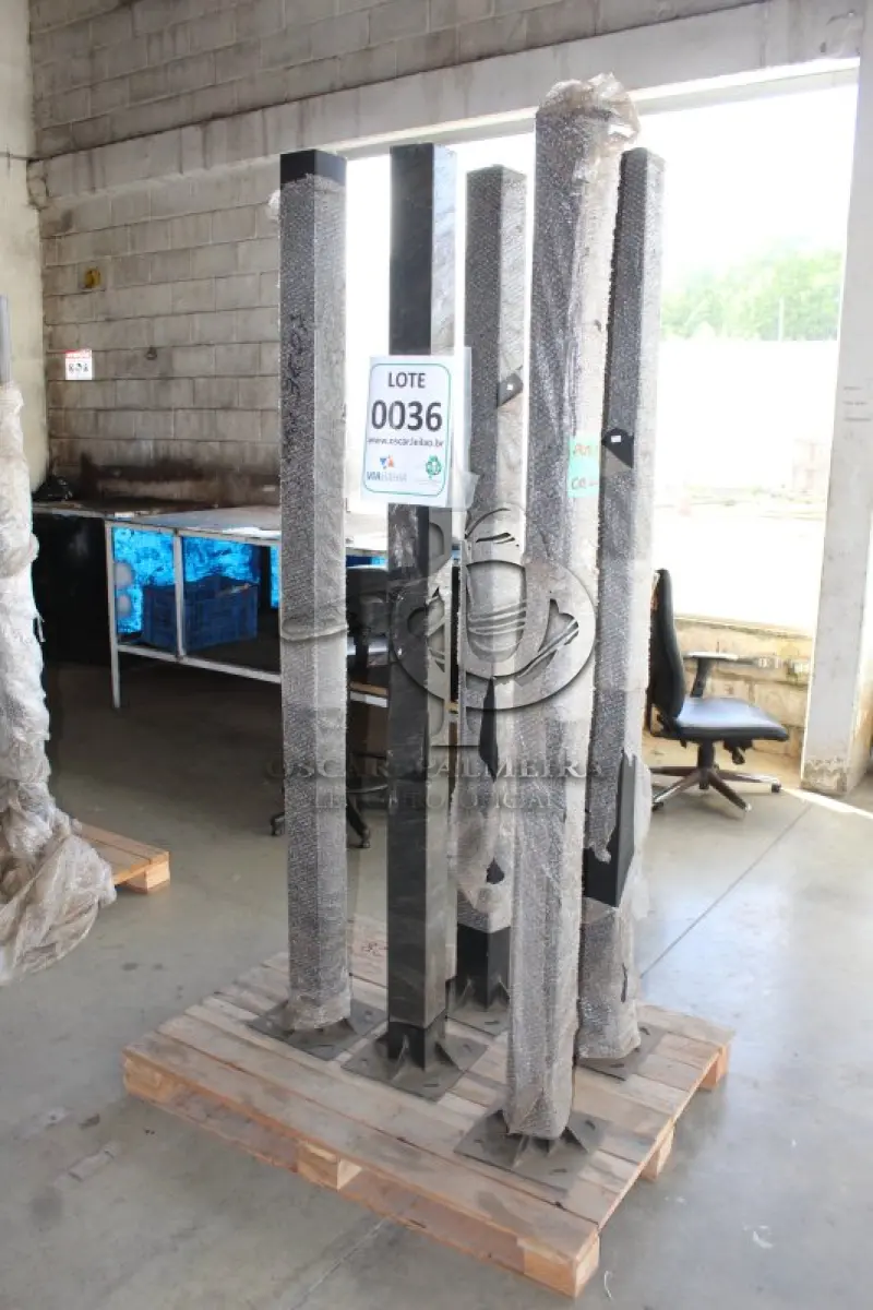 LOTE 036 - MATERIAL DIVERSO