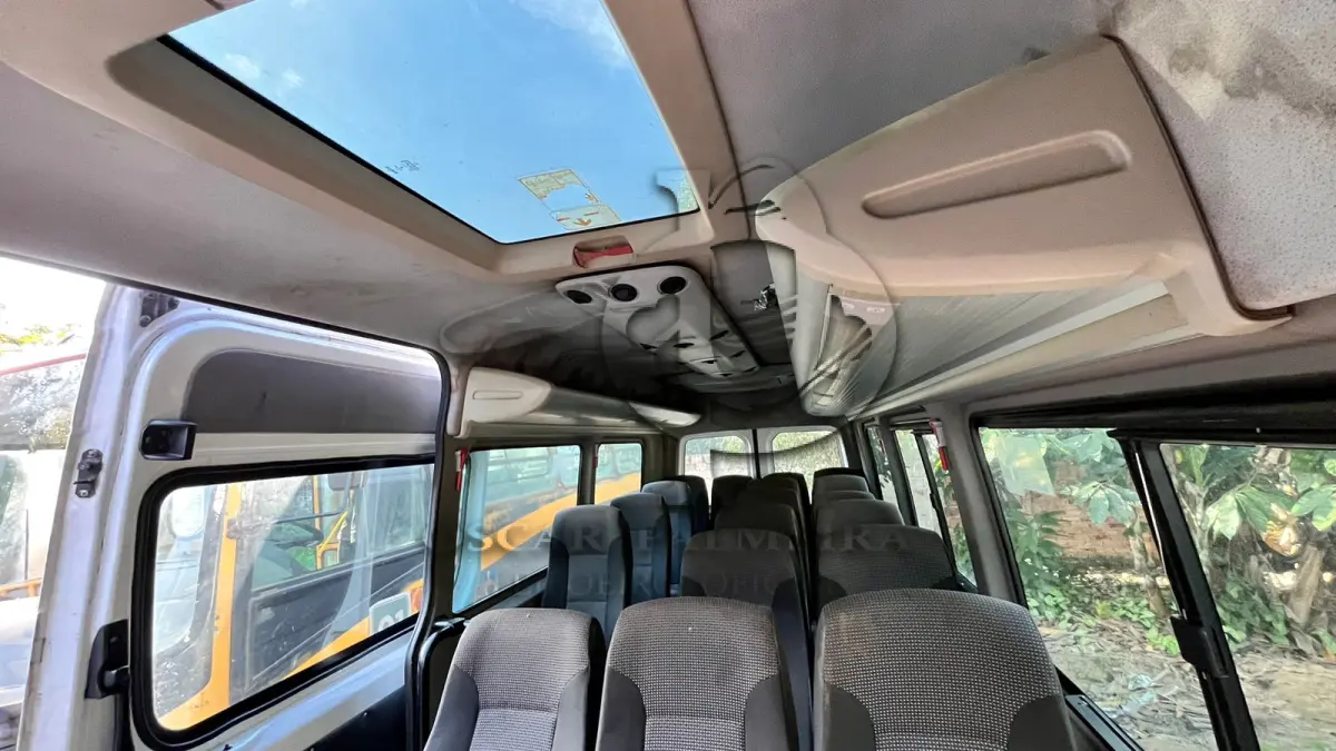 LOTE 009 - SPRINTER MERCEDES BENZ 515 - 2013/2014