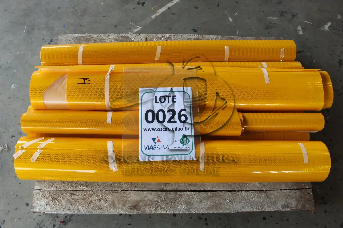 LOTE 026 - MATERIAL DIVERSO