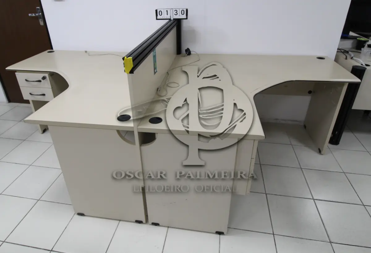 LOTE 130 - LOTE - 0130 - MESA EM L ESTAÇÃO DE TRABALHO CONJ. 2 PÇS.