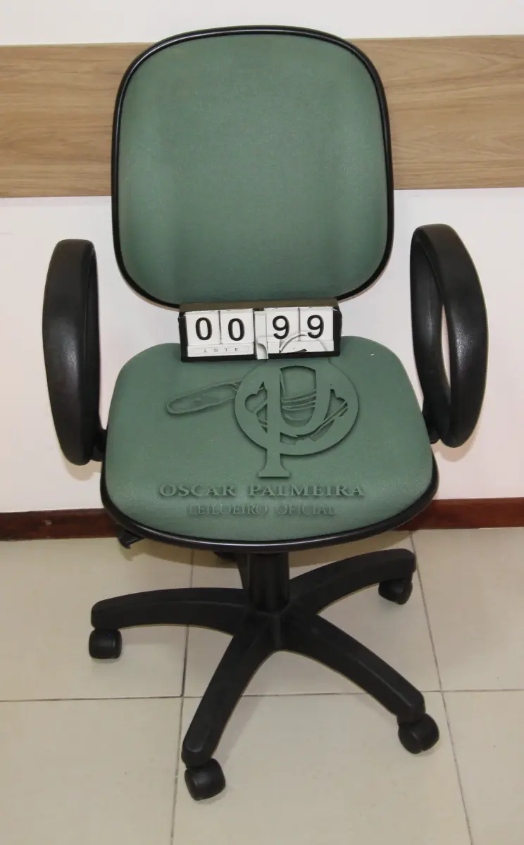 LOTE 099 - LOTE - 0099 - CADEIRA DIRETOR GIRATÓRIA C/ BRAÇO