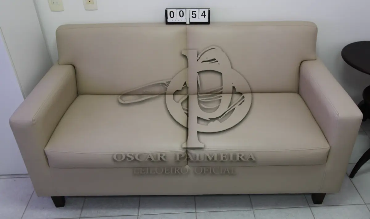 LOTE 054 - LOTE - 0054 - SOFÁ 2 LUGARES CORINO