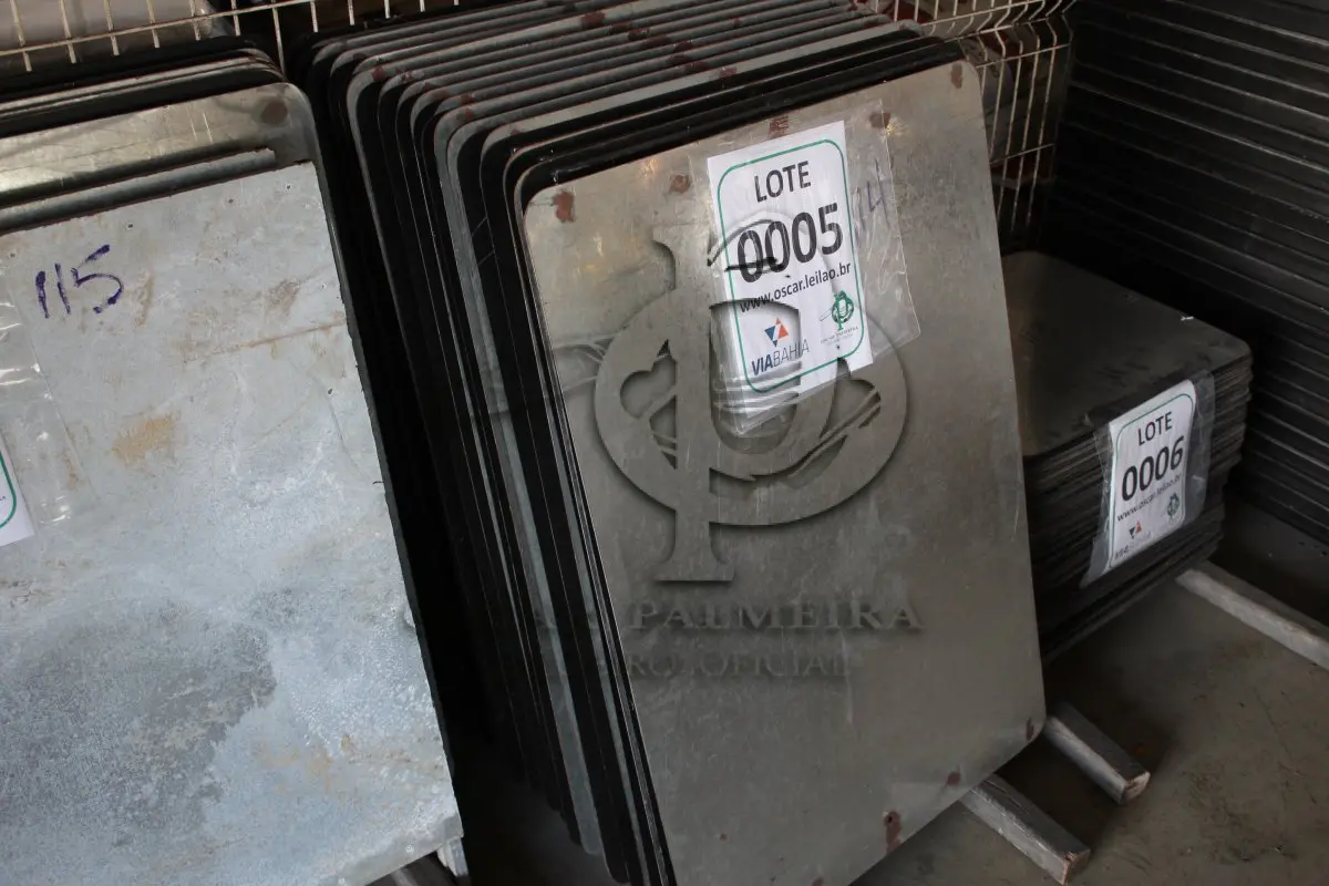 LOTE 005 - MATERIAL DIVERSO