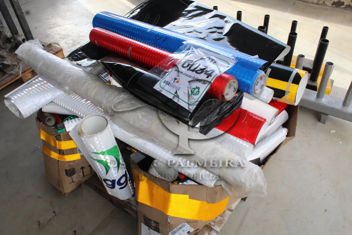 LOTE 034 - MATERIAL DIVERSO