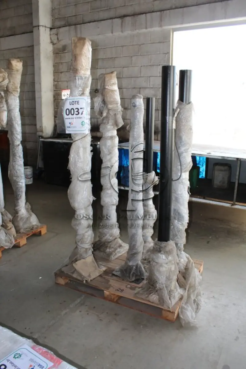 LOTE 037 - MATERIAL DIVERSO