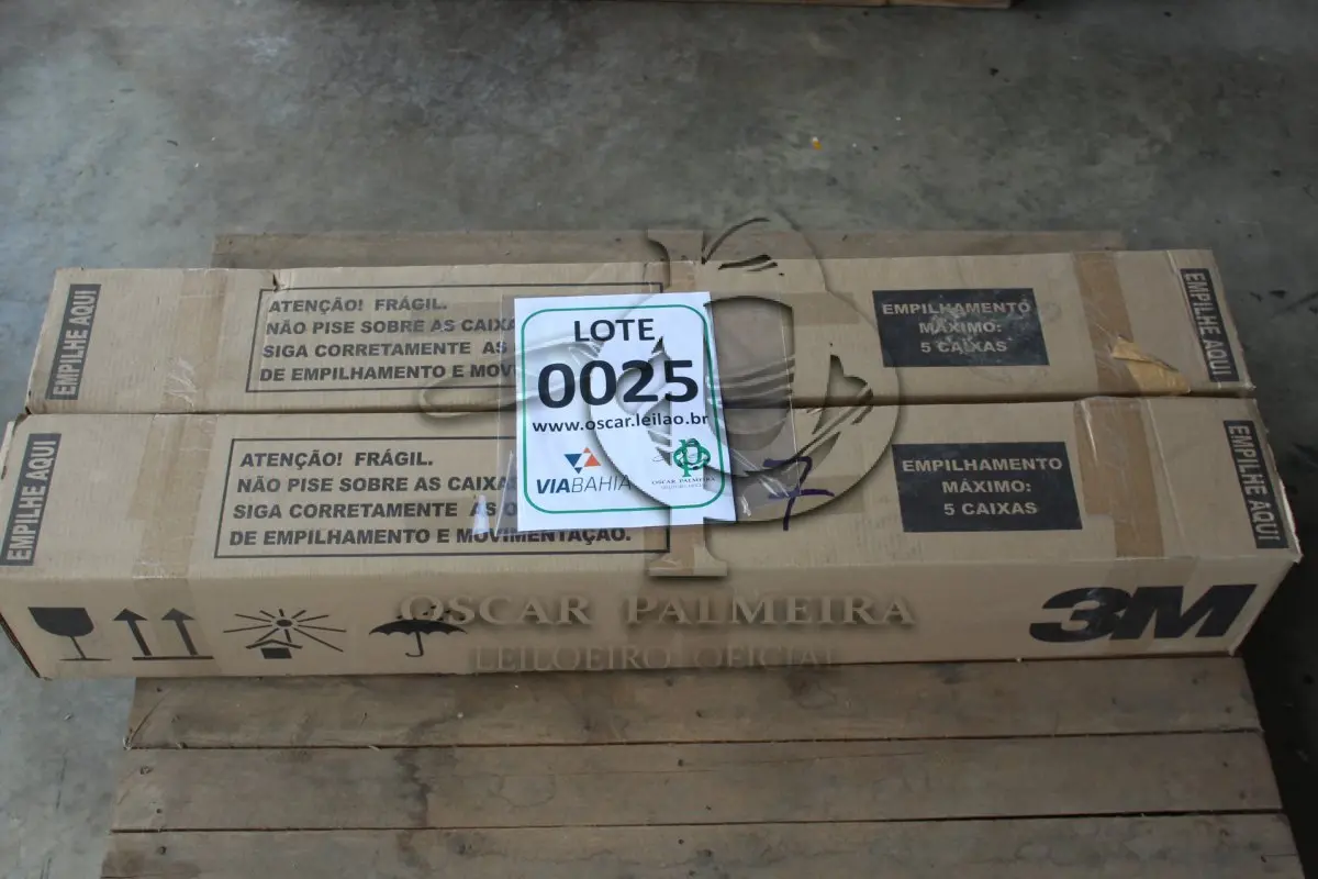 LOTE 025 - MATERIAL DIVERSO