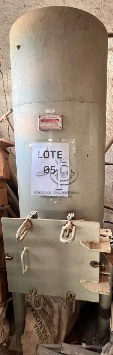 LOTE 005 - CALDEIRA VERTIFICAL
