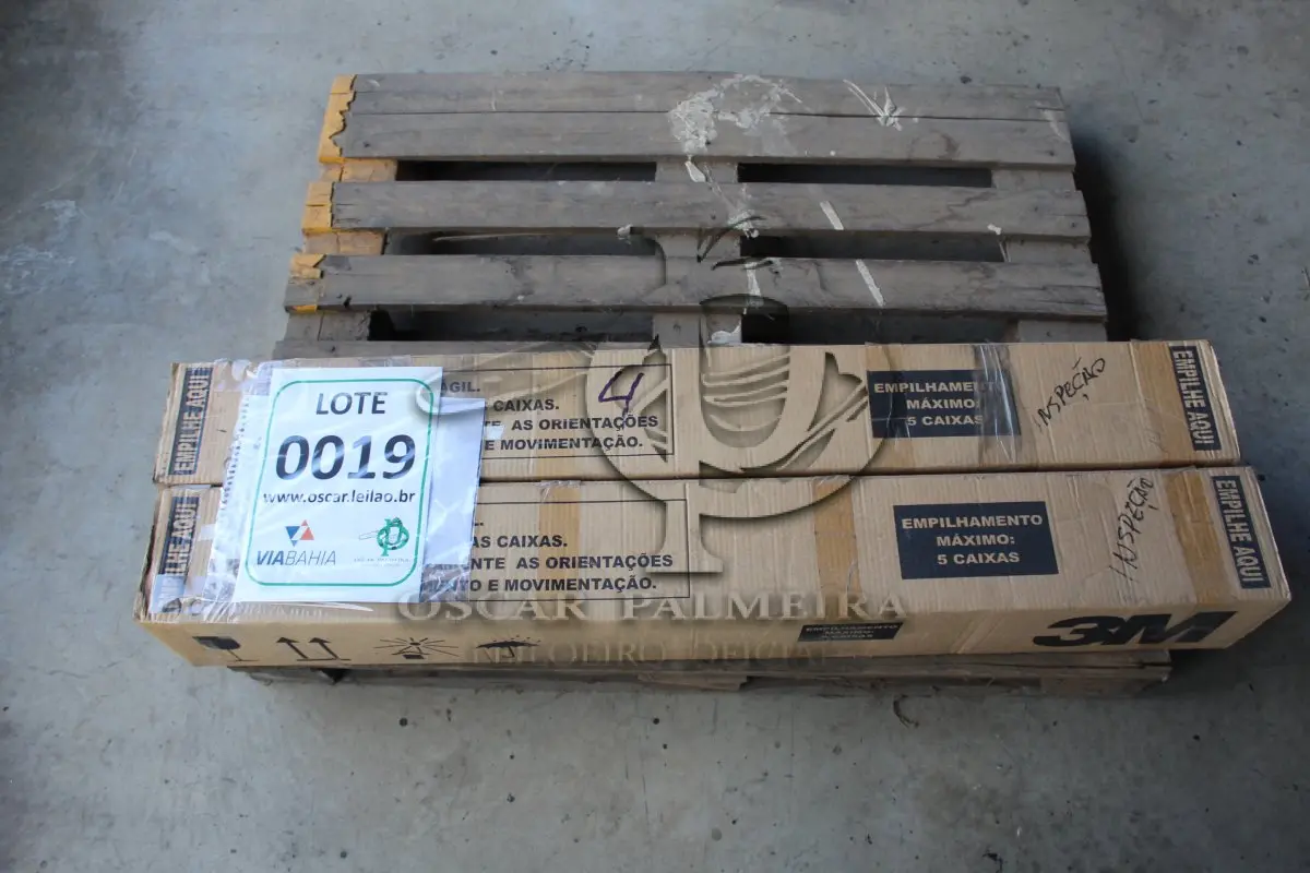 LOTE 019 - MATERIAL DIVERSO