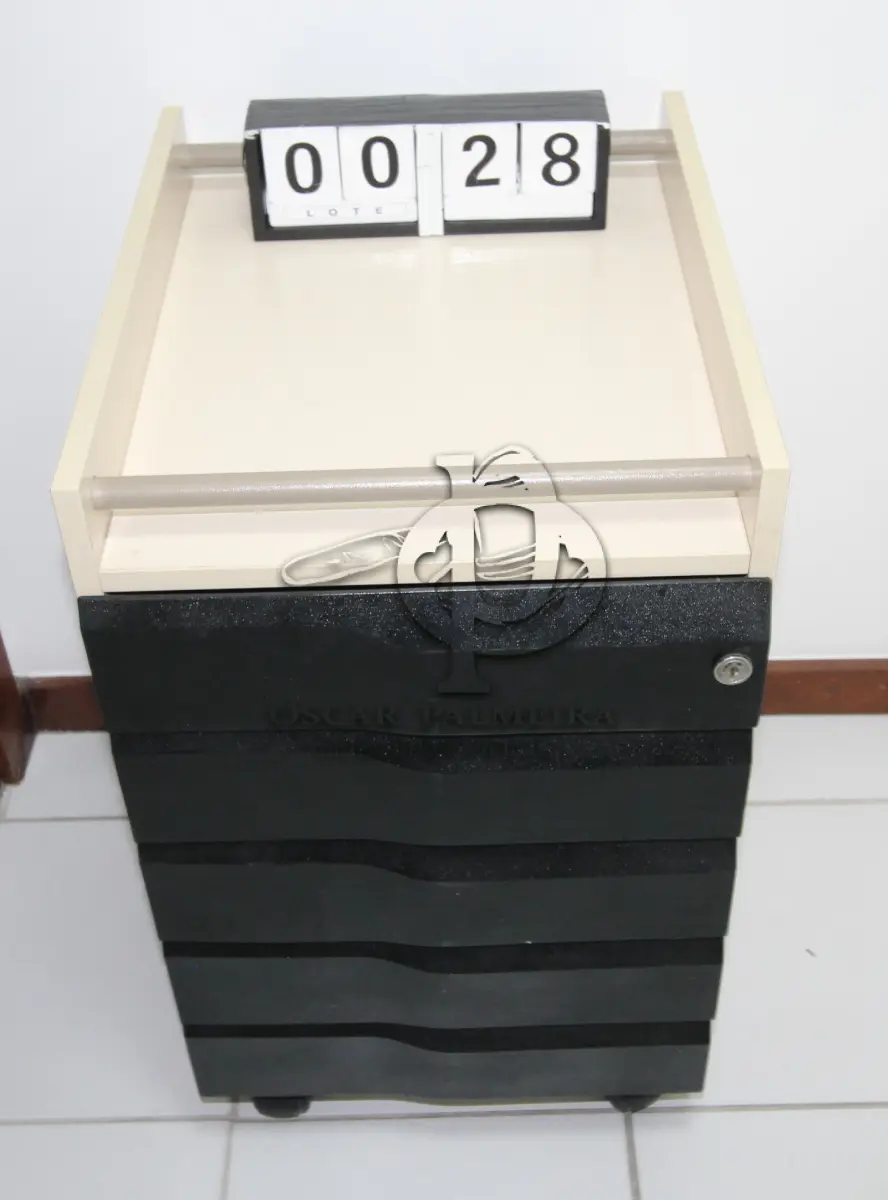 LOTE 028 - LOTE - 0028 - GAVETEIRO 3 GAVETAS