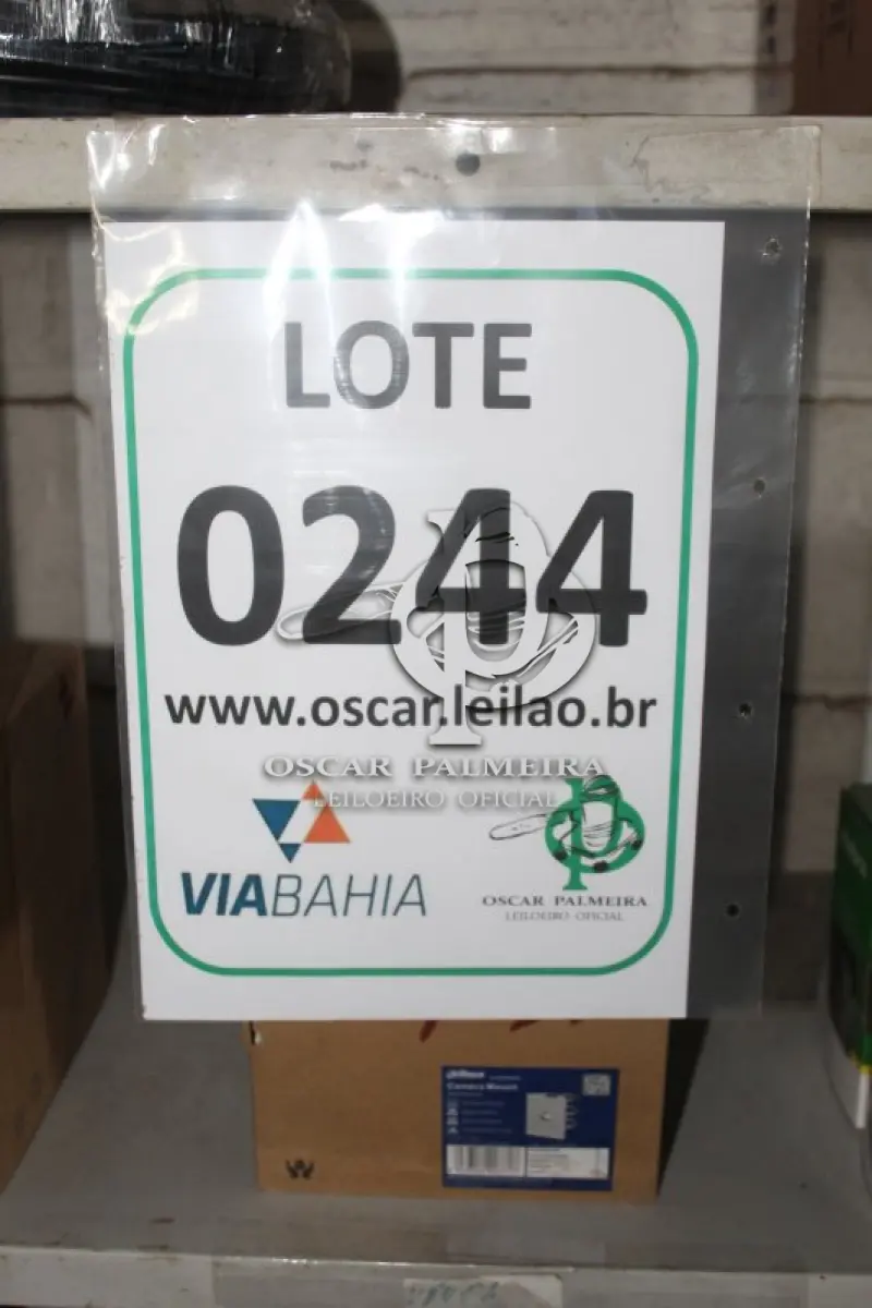 LOTE 244 - MATERIAL DIVERSO