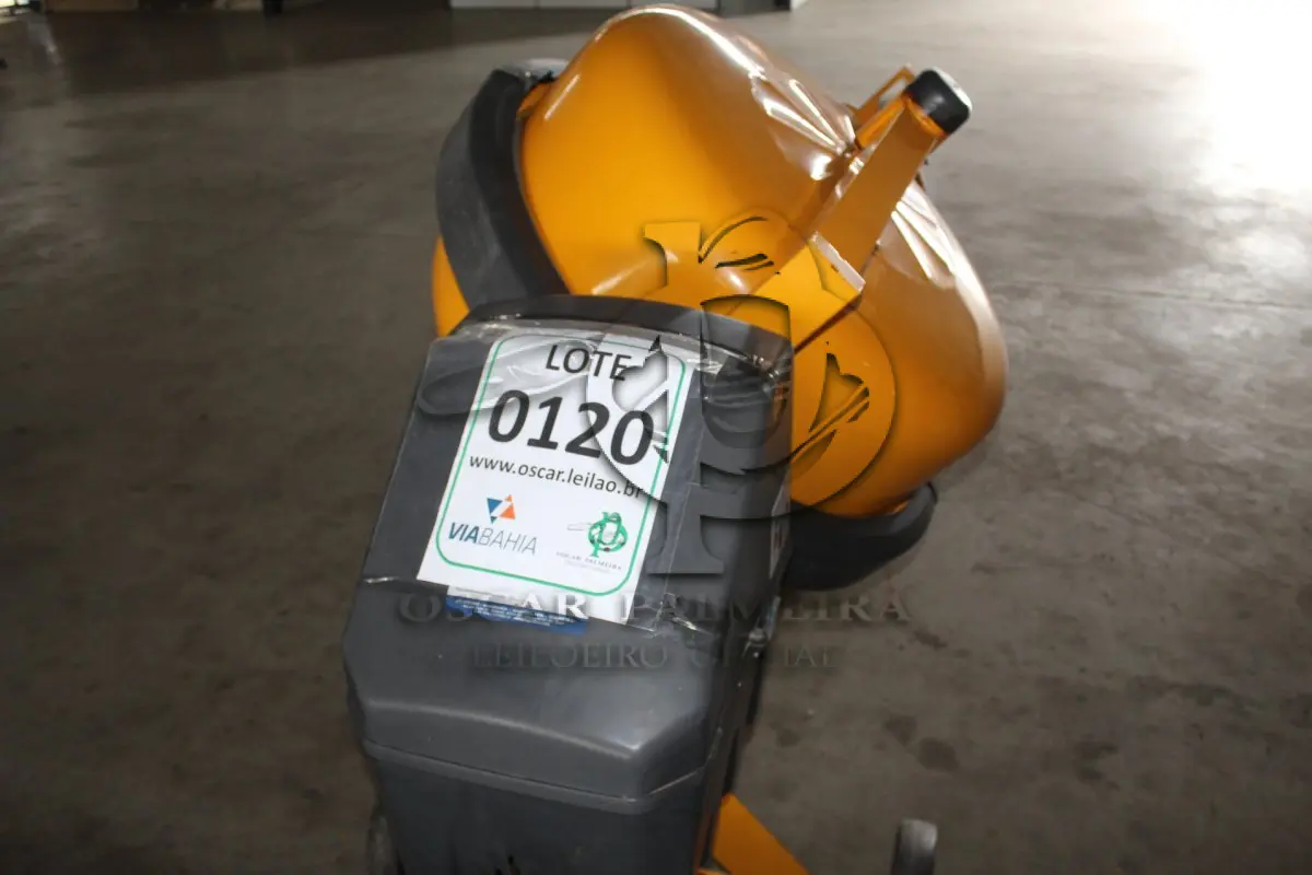 LOTE 120 - MATERIAL DIVERSO