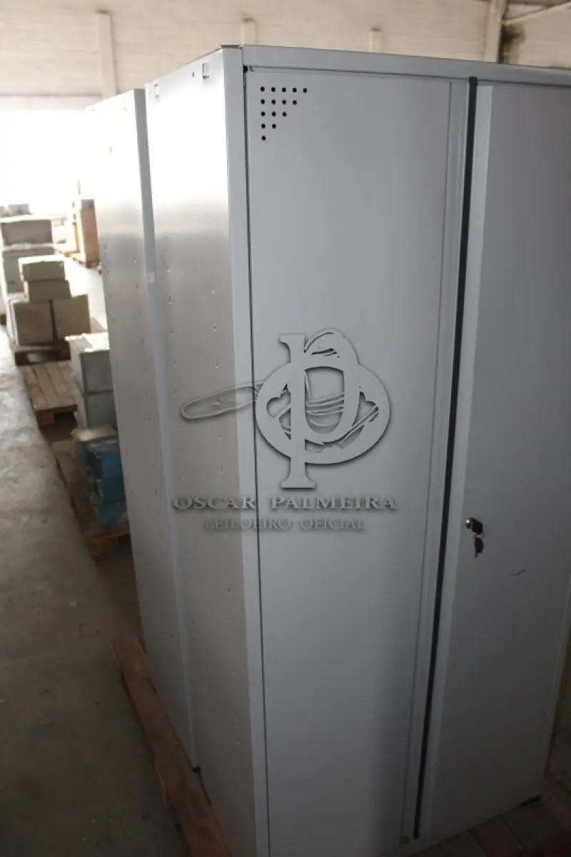 LOTE 084 - MATERIAL DIVERSO