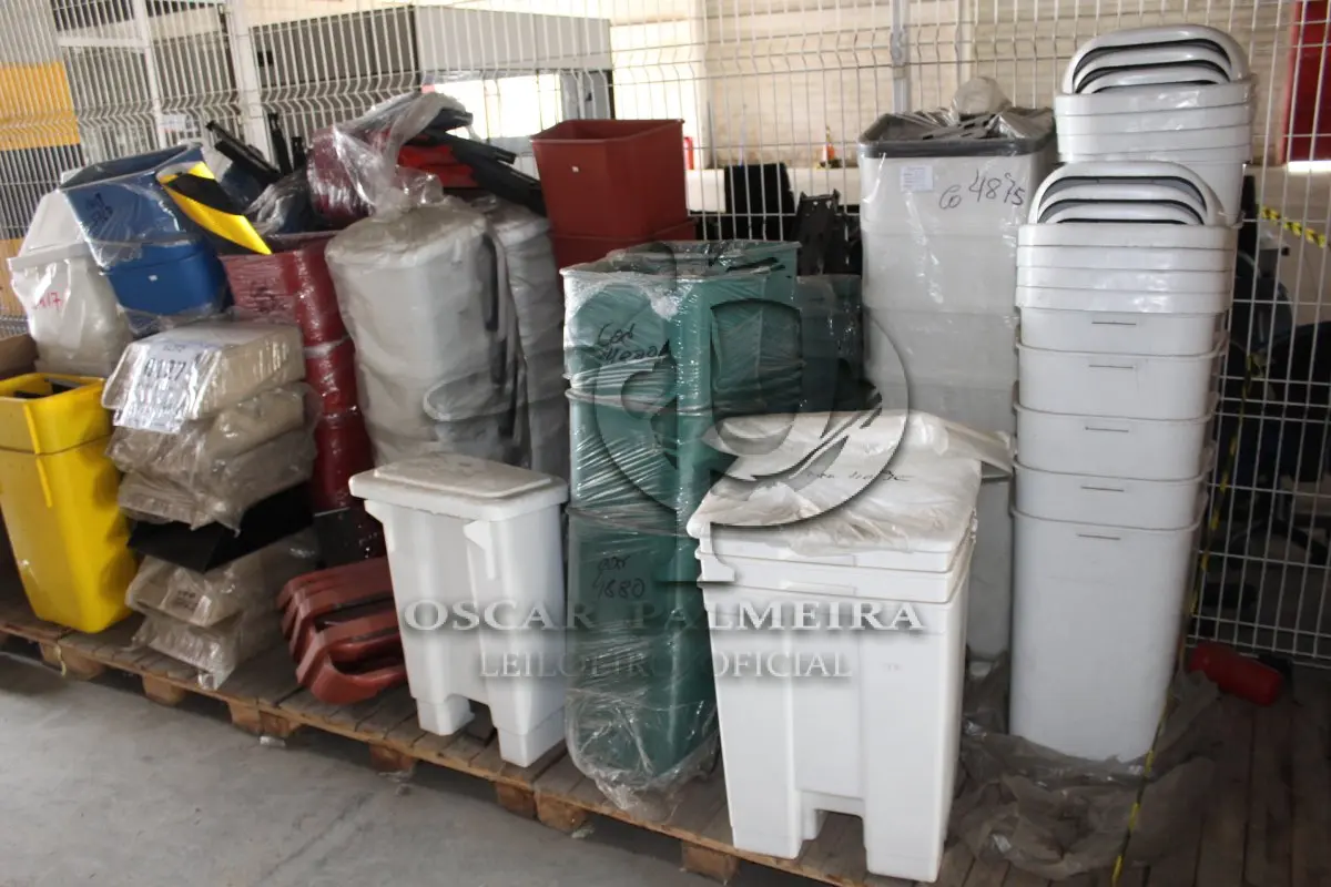 LOTE 127 - MATERIAL DIVERSO