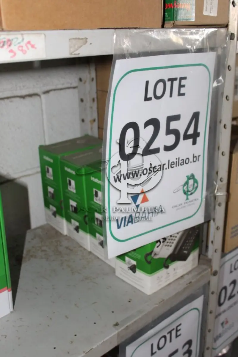 LOTE 254 - MATERIAL DIVERSO