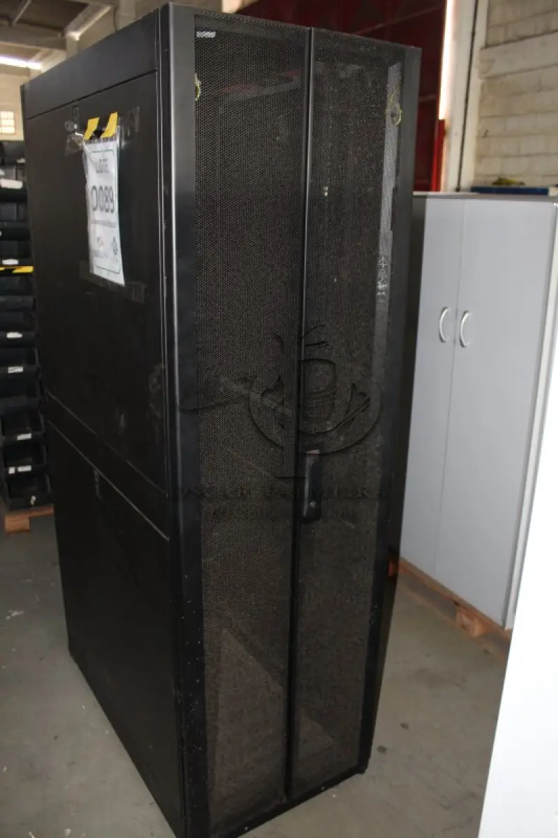 LOTE 089 - MATERIAL DIVERSO