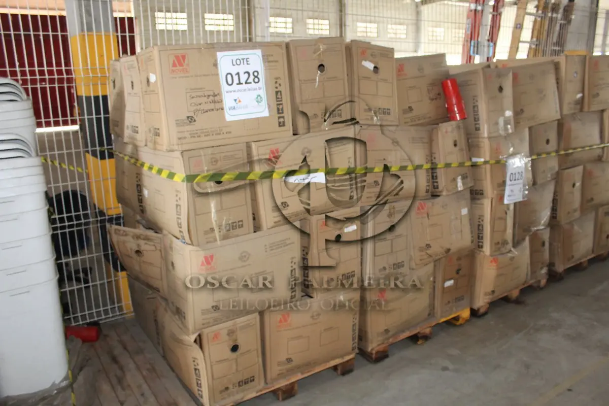 LOTE 128 - MATERIAL DIVERSO